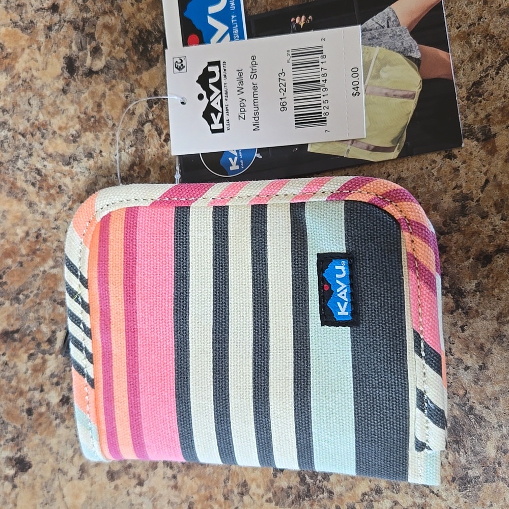 KAVU Zippy Wallet